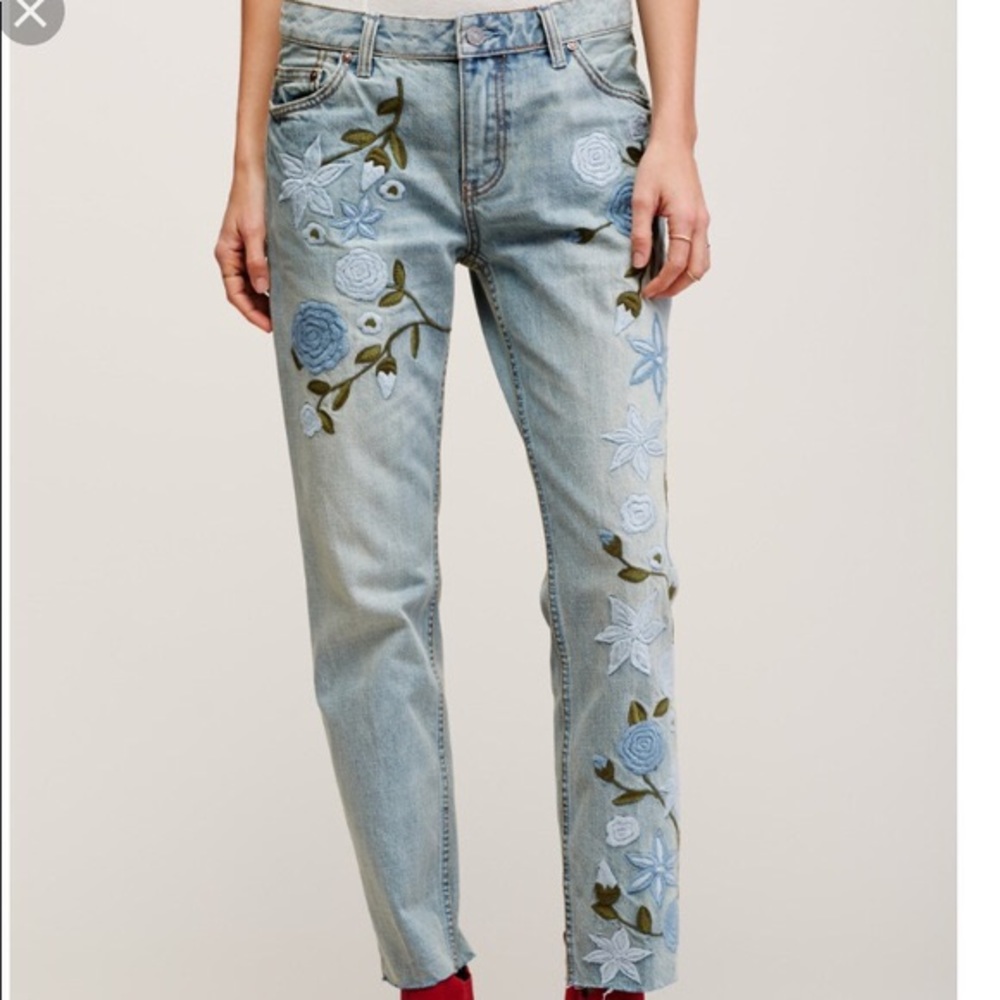 Free People Flower embroidered bf jean (27)